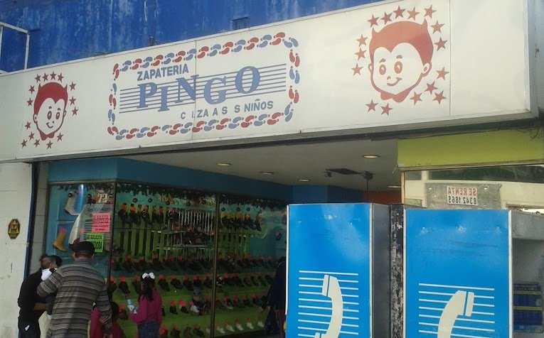 Zapaterías Pingo Calza a sus niños