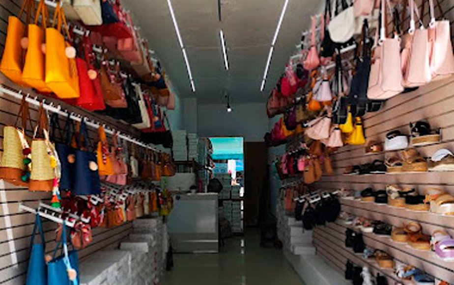 Cezanne Handbags